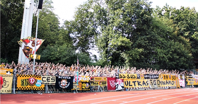 Dynamo-Fans beim SV Werder Bremen II